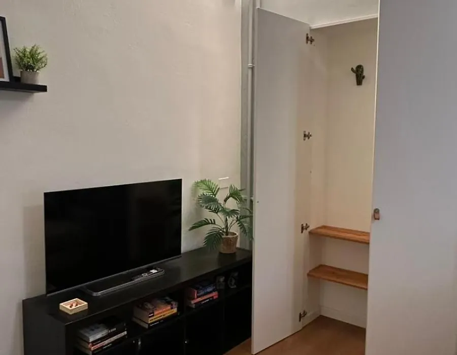 Stylish Apartment In Arco Della Pace-1
